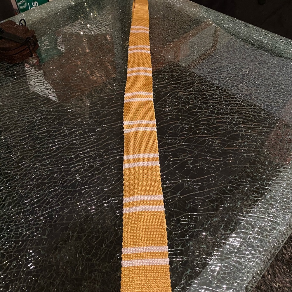 Tommy Hilfiger Knit Tie - Sharp Schoolboy look..